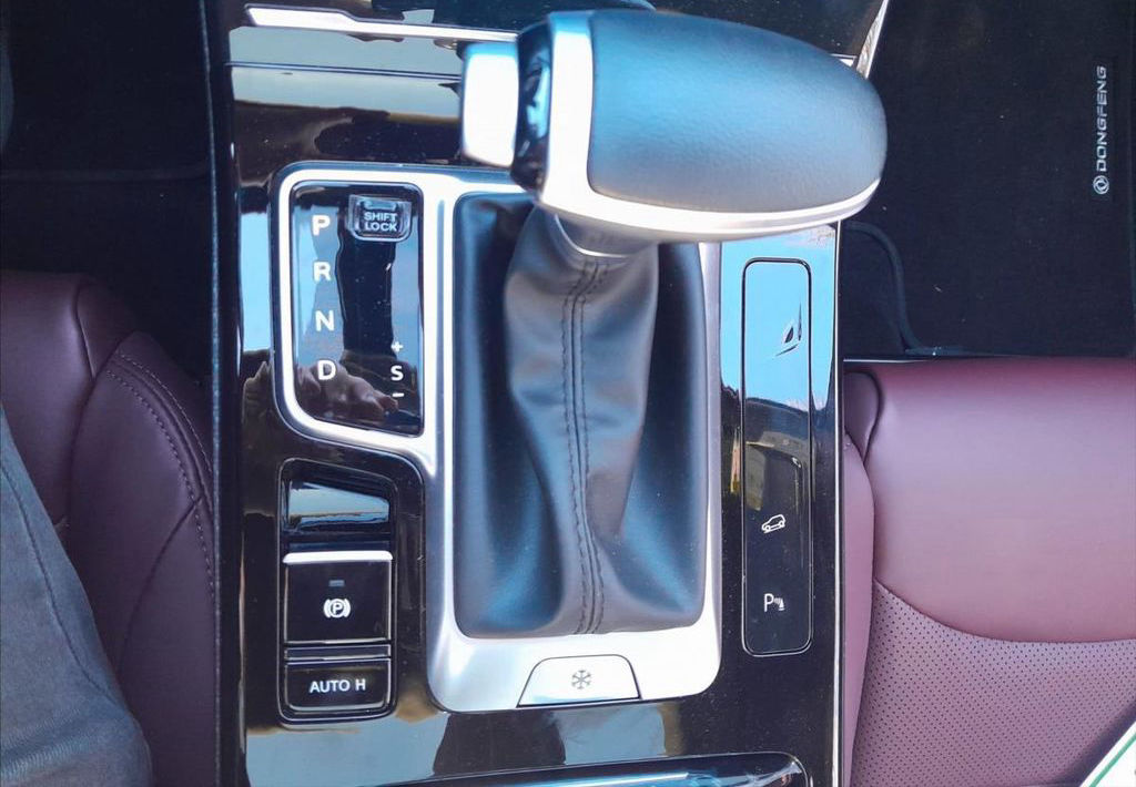 Dongfeng Fengon 5