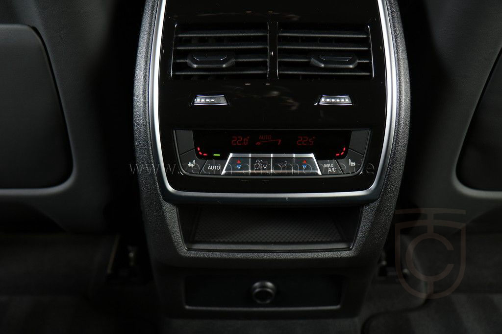 BMW X6 M M-Driv.Pack.Panod.Sitzbel.AHK.Massage.360°