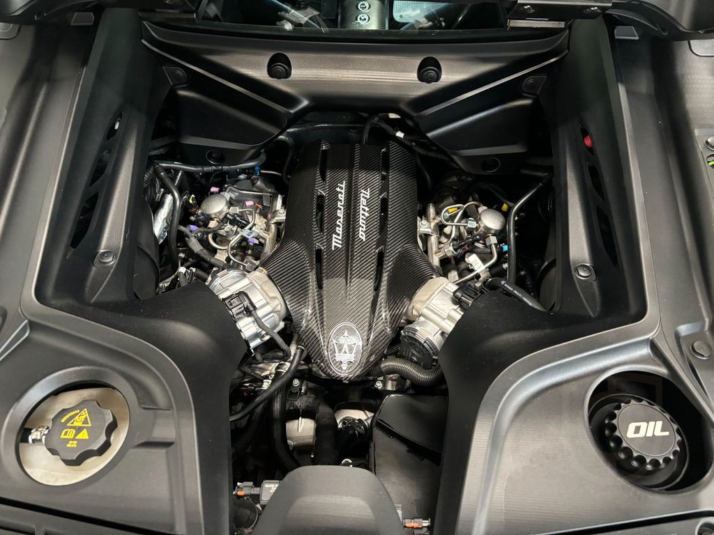 Maserati MC20 DCT facelift (192 km!)