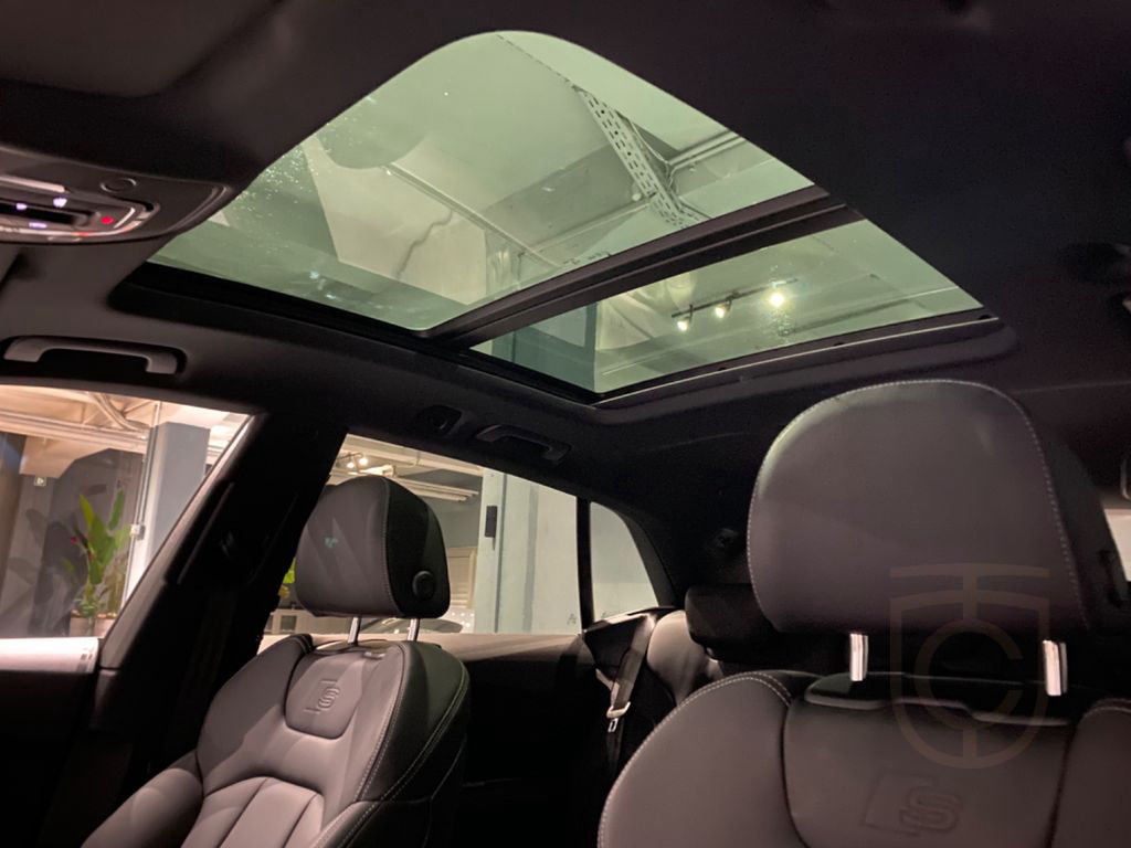 Audi SQ8 TFSI quattro tiptronic