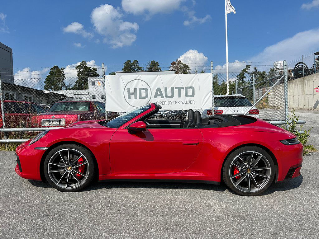 Porsche 992 Carrera 4S Cabriolet