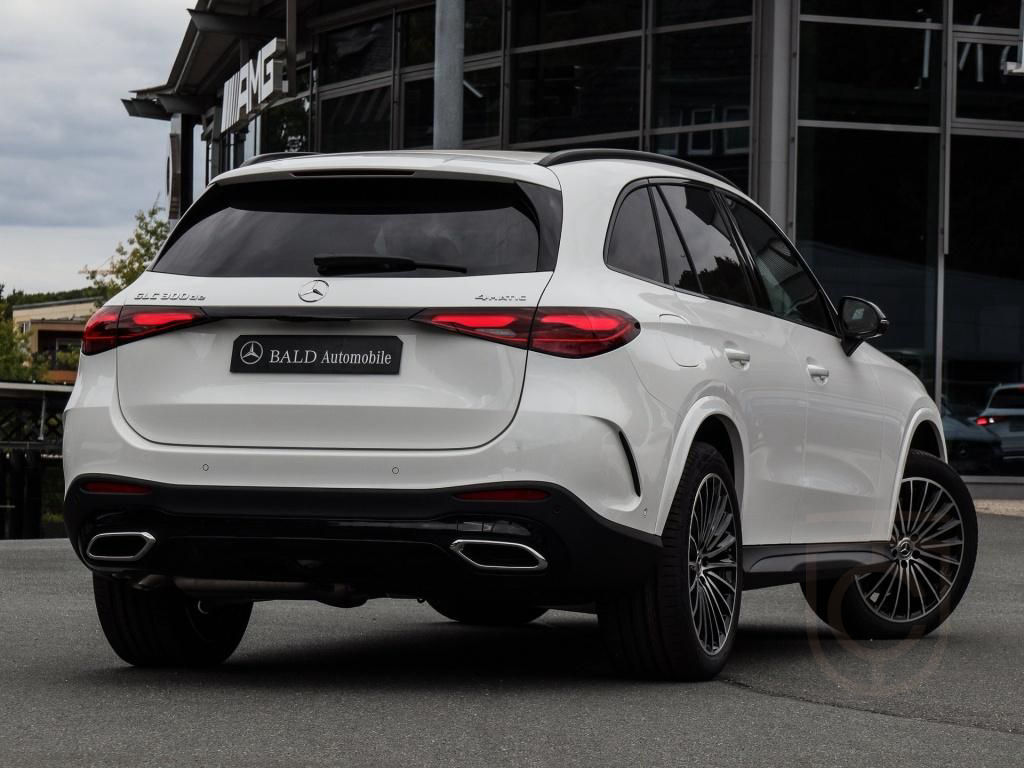 Mercedes-Benz GLC 300 de 4MATIC mit EQ Hybrid Technologie +AMG