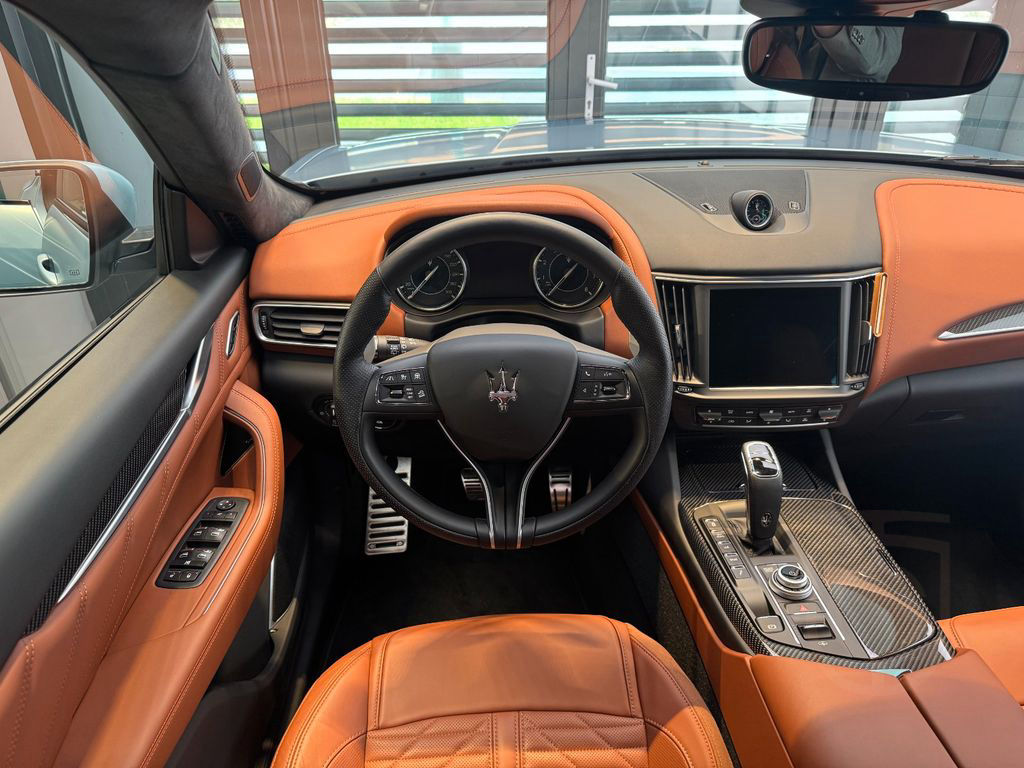 Maserati Levante 3.0 V6 430HP Modena *F-Tributo* Lim.Ed