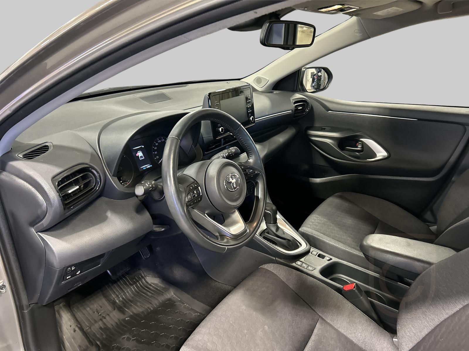 Toyota Yaris Hybrid