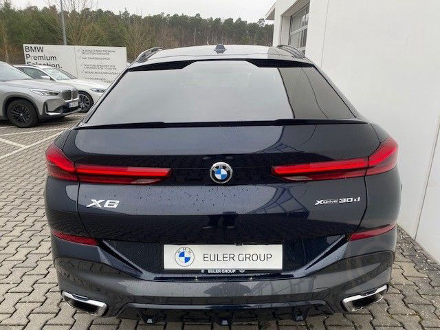 BMW X6 xDrive30d M Sport AHK PanoSky StandHz Massage