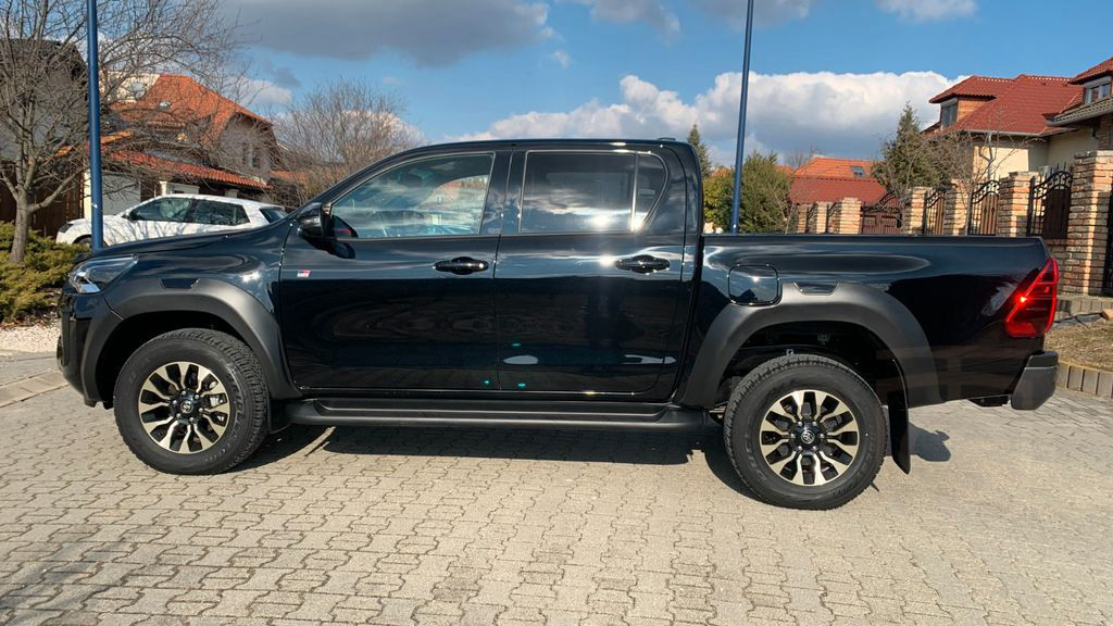Toyota Hilux2.8 D-4D 4X4 DOUBLE GR SPORT, NET. EXPORT