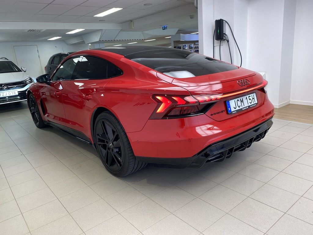 Audi E-Tron GT quattro