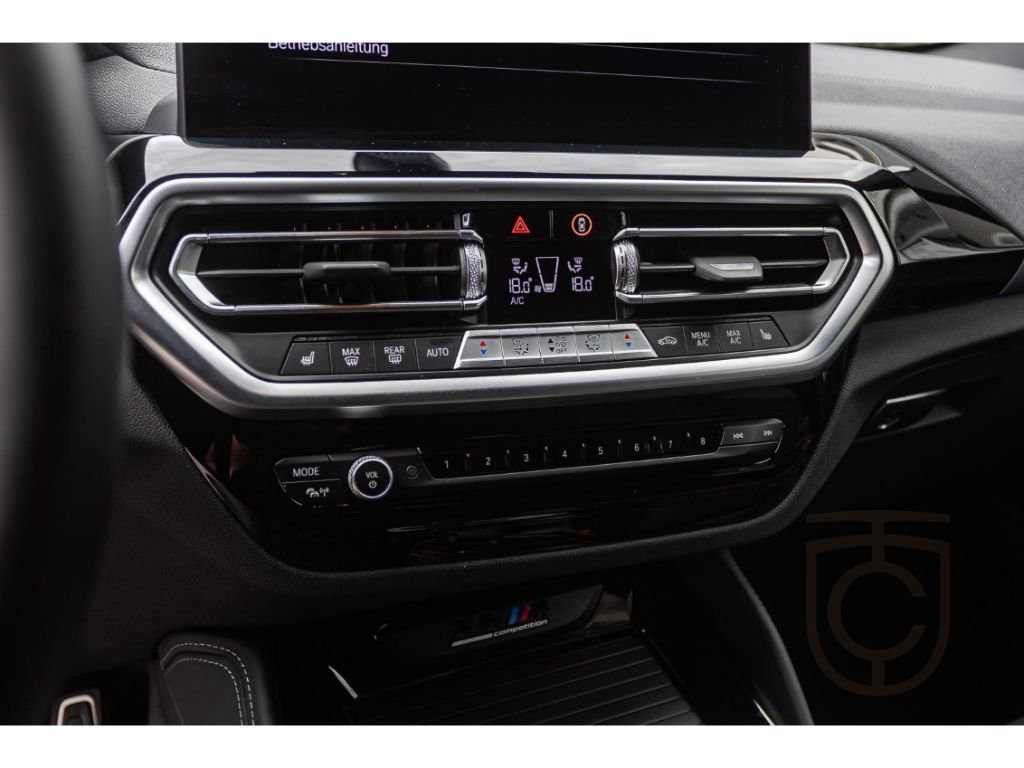 BMW X4 M +Navi+HUD+LED+RFK+Leder+e-Sitze+PDCv+h+DAB