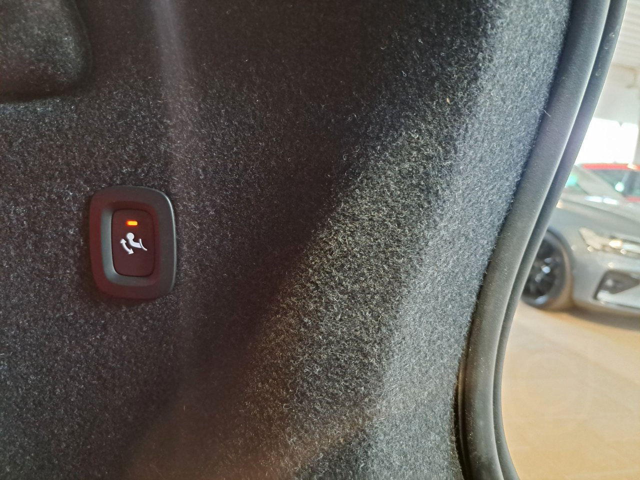 Volvo XC40 T4 Recharge DCT Core Bright