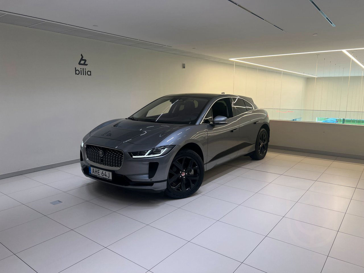 Jaguar I-Pace EV400