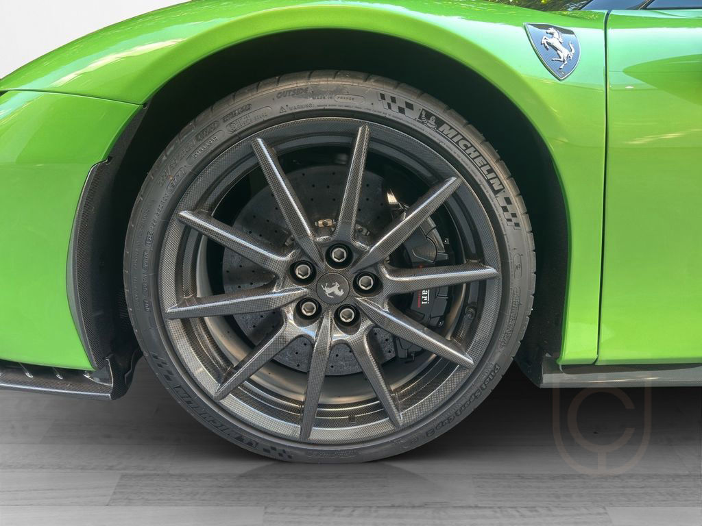 Ferrari SF90 Spider ATELIER FULL CARBON