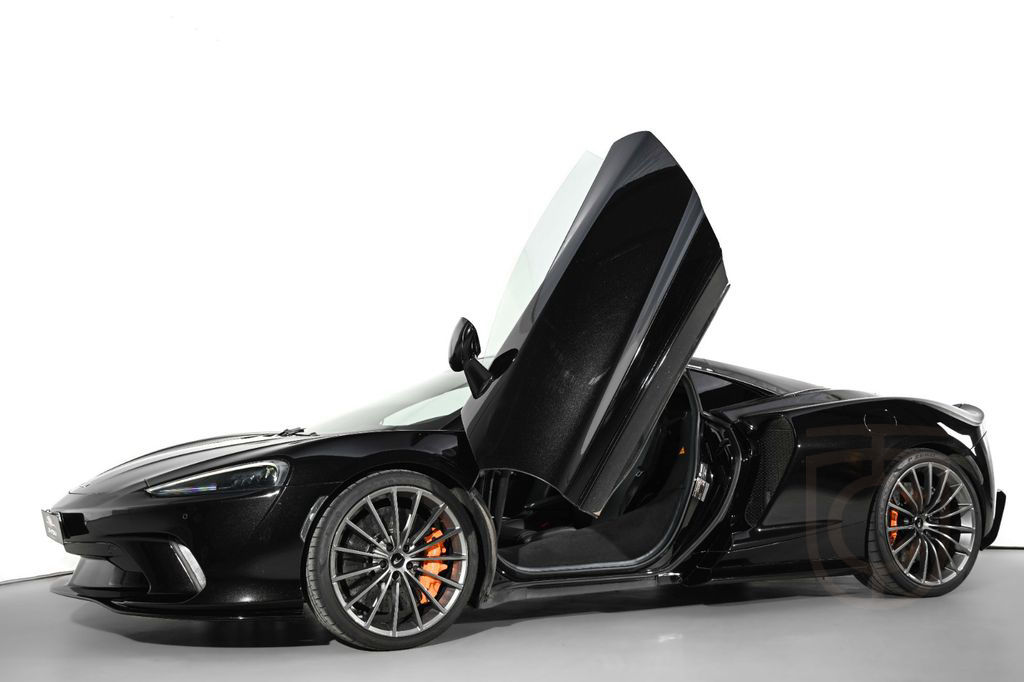 McLaren GT | Premium | Panoramic | B&W | Lift | VAT
