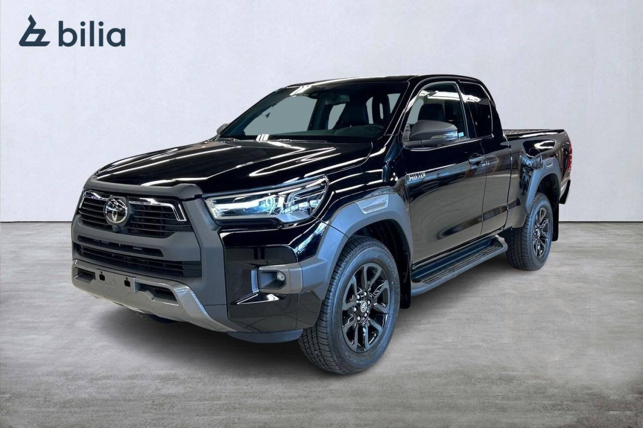 Toyota Hilux Extra Cab X-INVINCIBLE 2.8 4WD