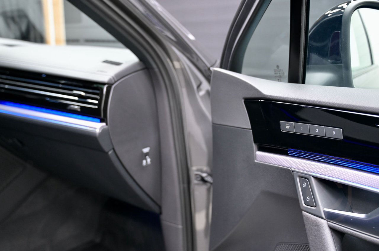 Volkswagen Touareg R eHybrid 3.0 V6 TSI 4M