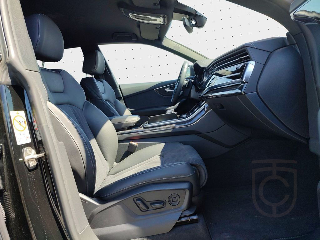 Audi SQ8 4.0 TFSI competition plus*Navi*Matrix*Alu*B&