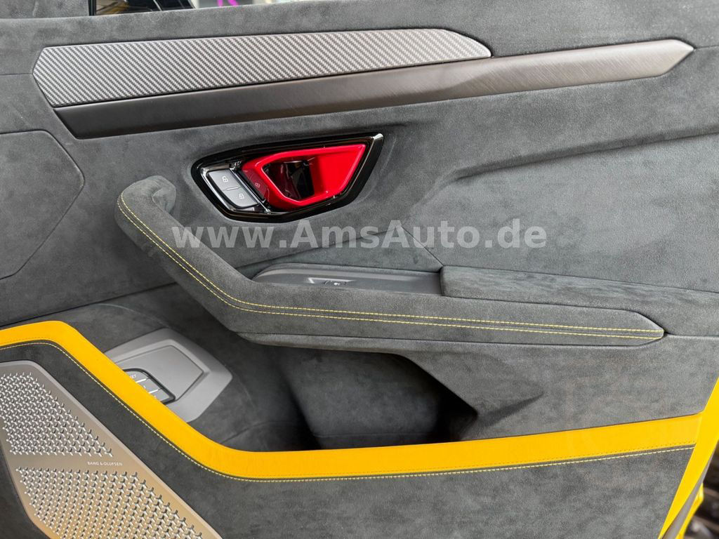 Lamborghini Urus Performante Full Carbon Pano B&O Prod.2025