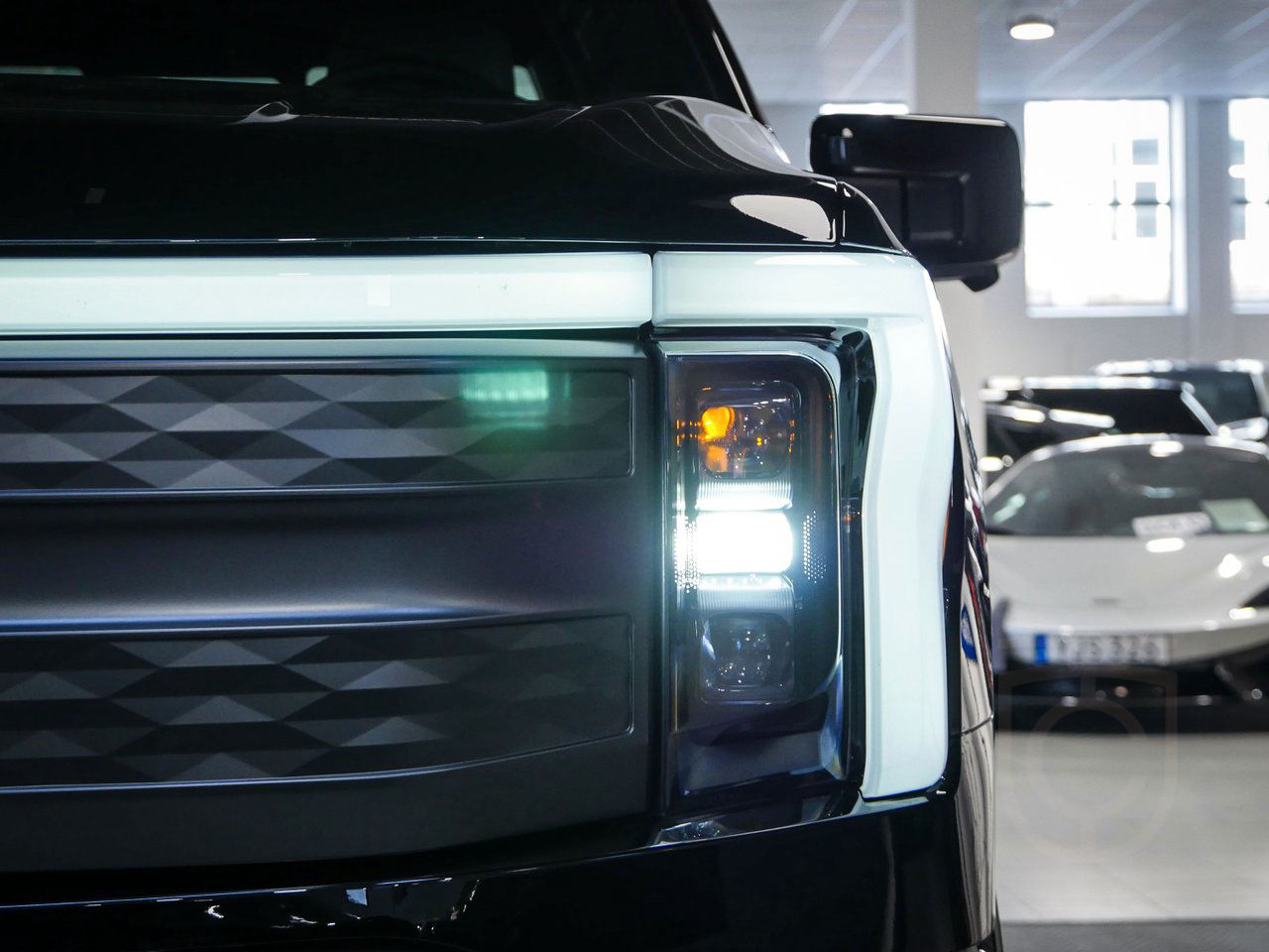 Ford F-150  F150 Lightning Lariat Extended Range