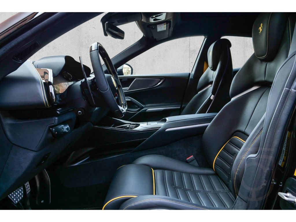 Ferrari Purosangue *Matt*Carbon+LED*Lift*360°*Privacy*