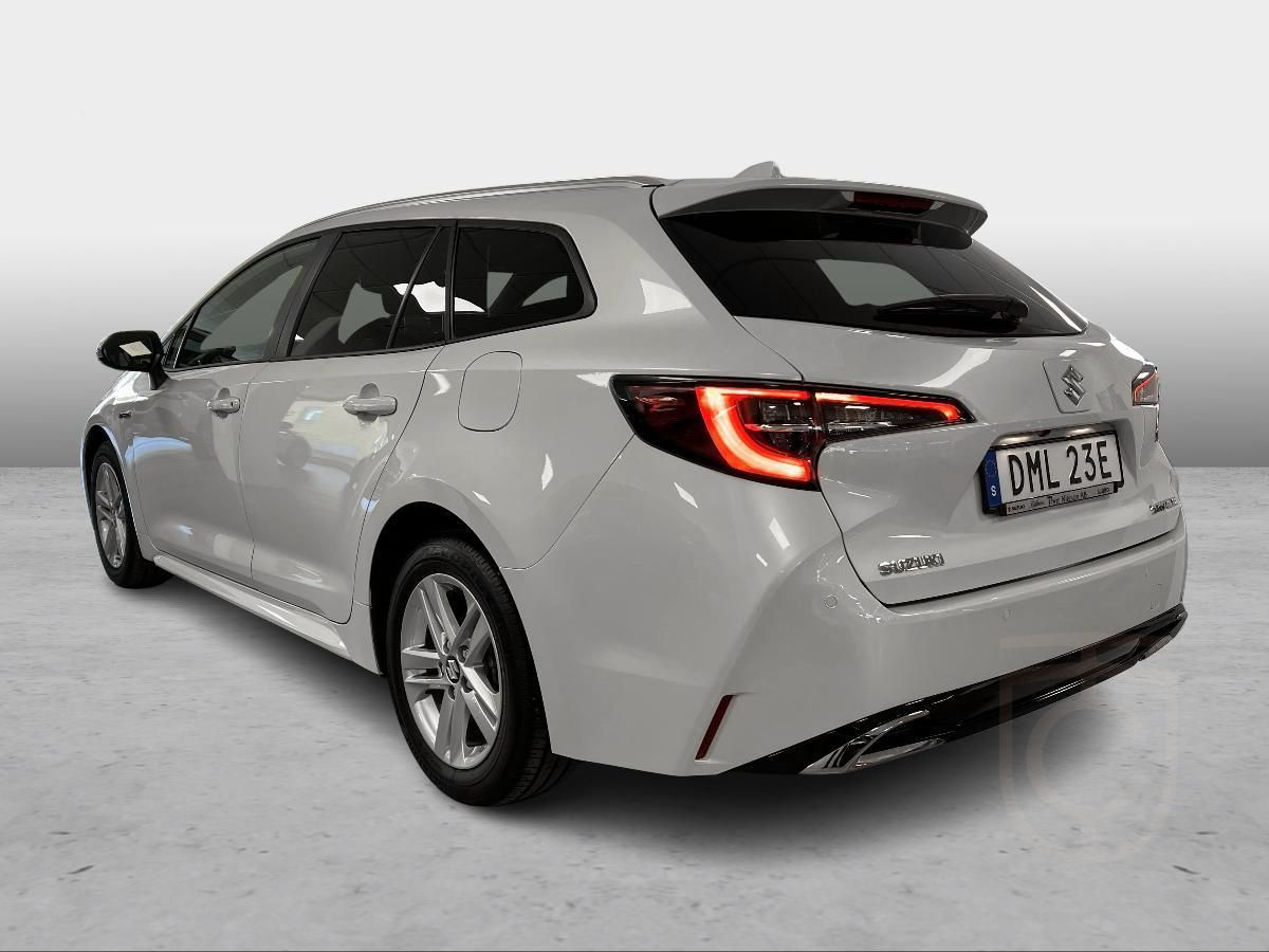 Suzuki Swace 1.8 Hybrid
