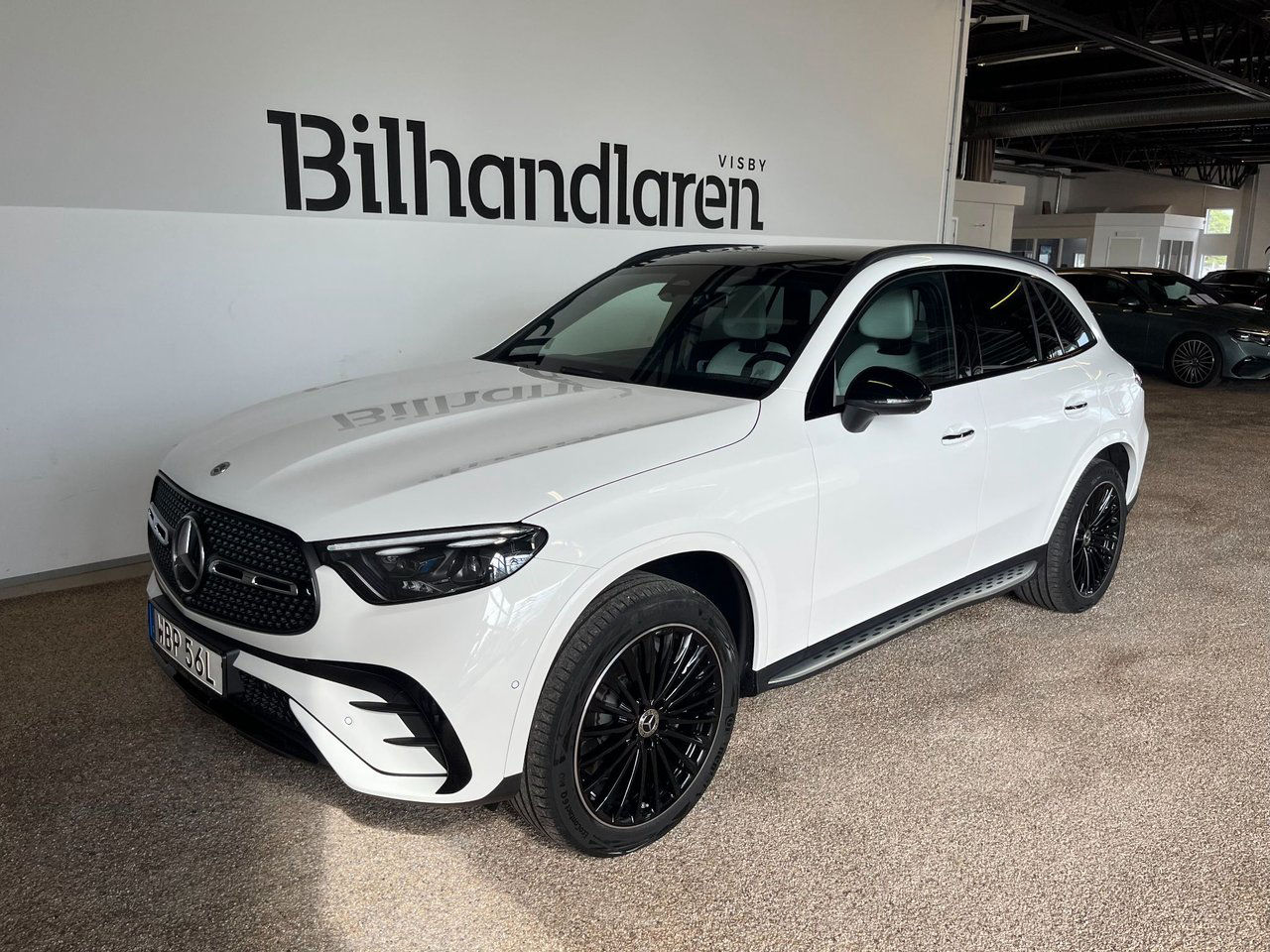Mercedes-Benz GLC 300e 4MATIC AMG Line Premium Panorama m m