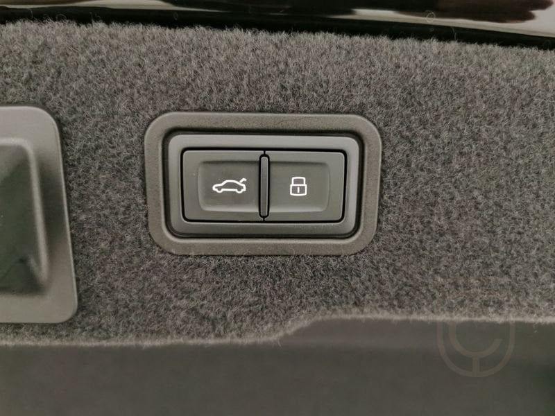 Audi A8 50 3.0 tdi mhev quattro tiptronic