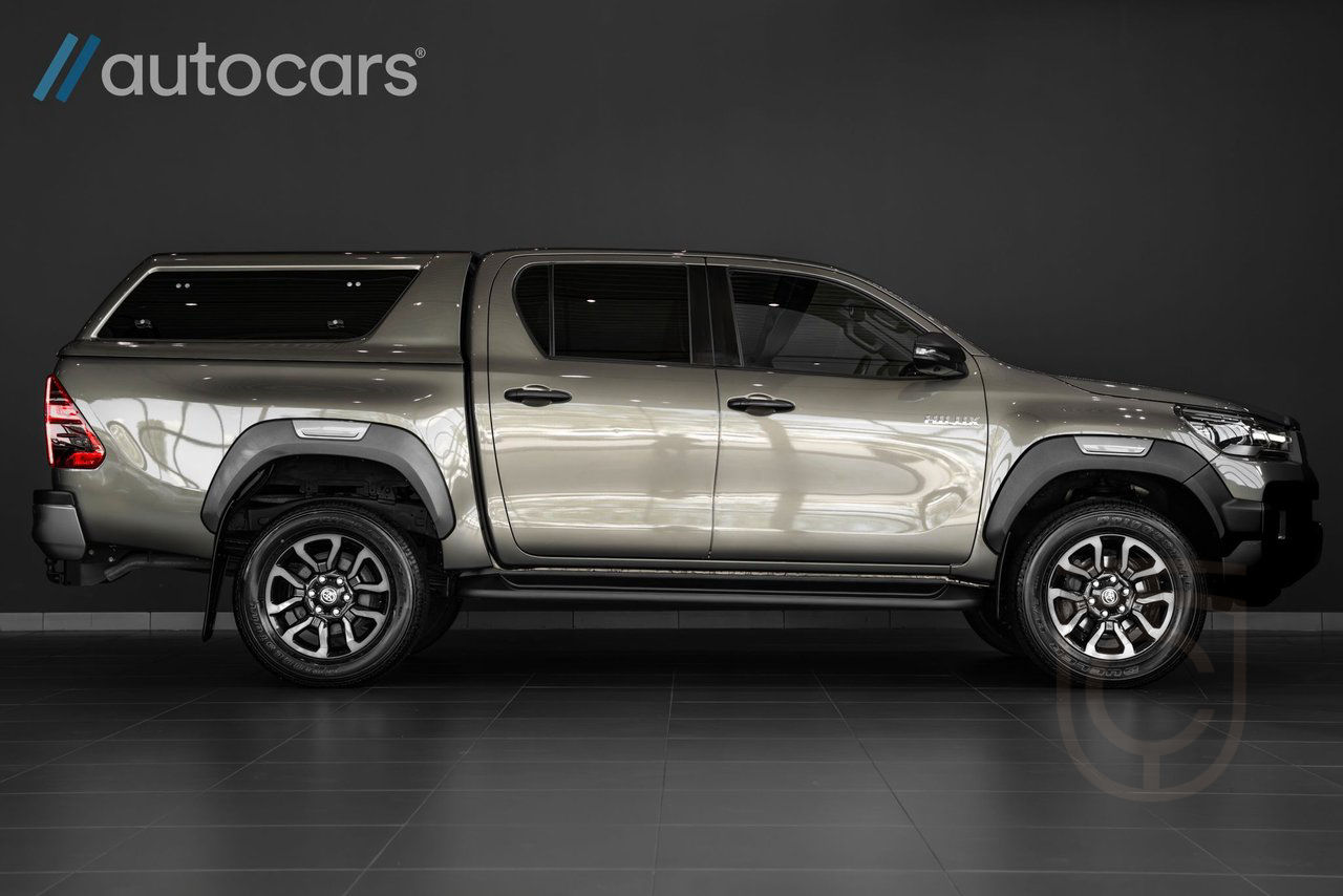 Toyota Hilux 2.8 4WD Invincible