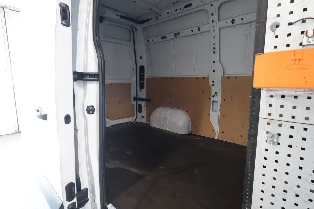 Nissan Interstar 2.3 dCi L2H2