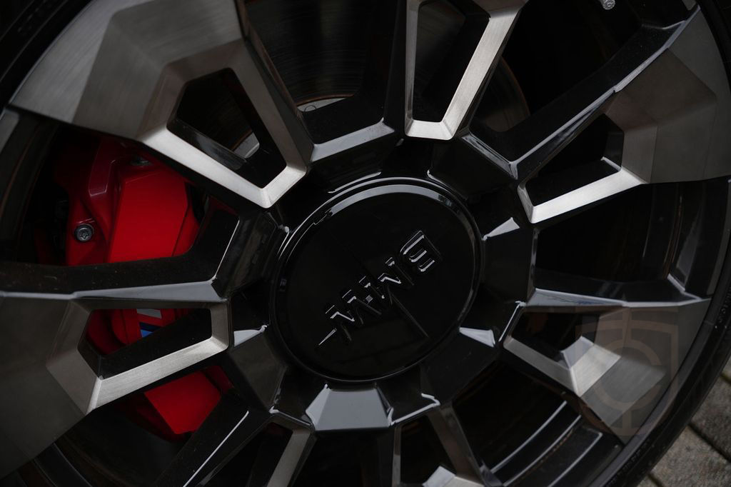 BMW XM BLACK EDITION-ACC-AHK-23M-LEDER SILVERSTONE