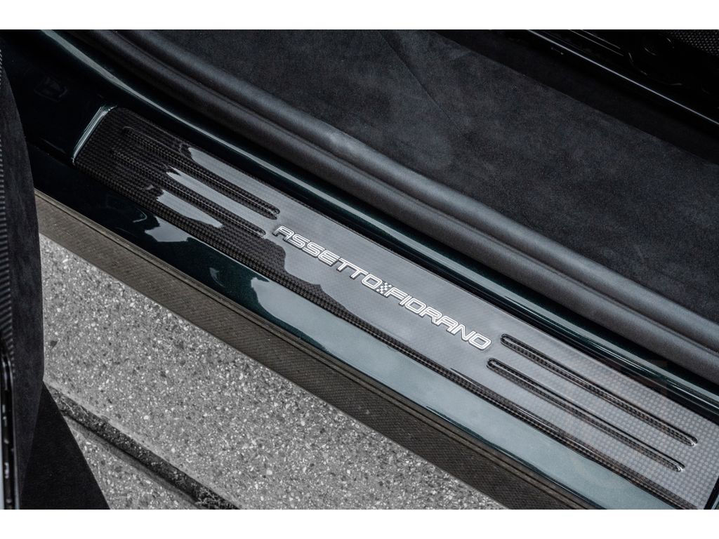 Ferrari SF90 Spider *Assetto Fiorano*Carbon*LED*Daytona*