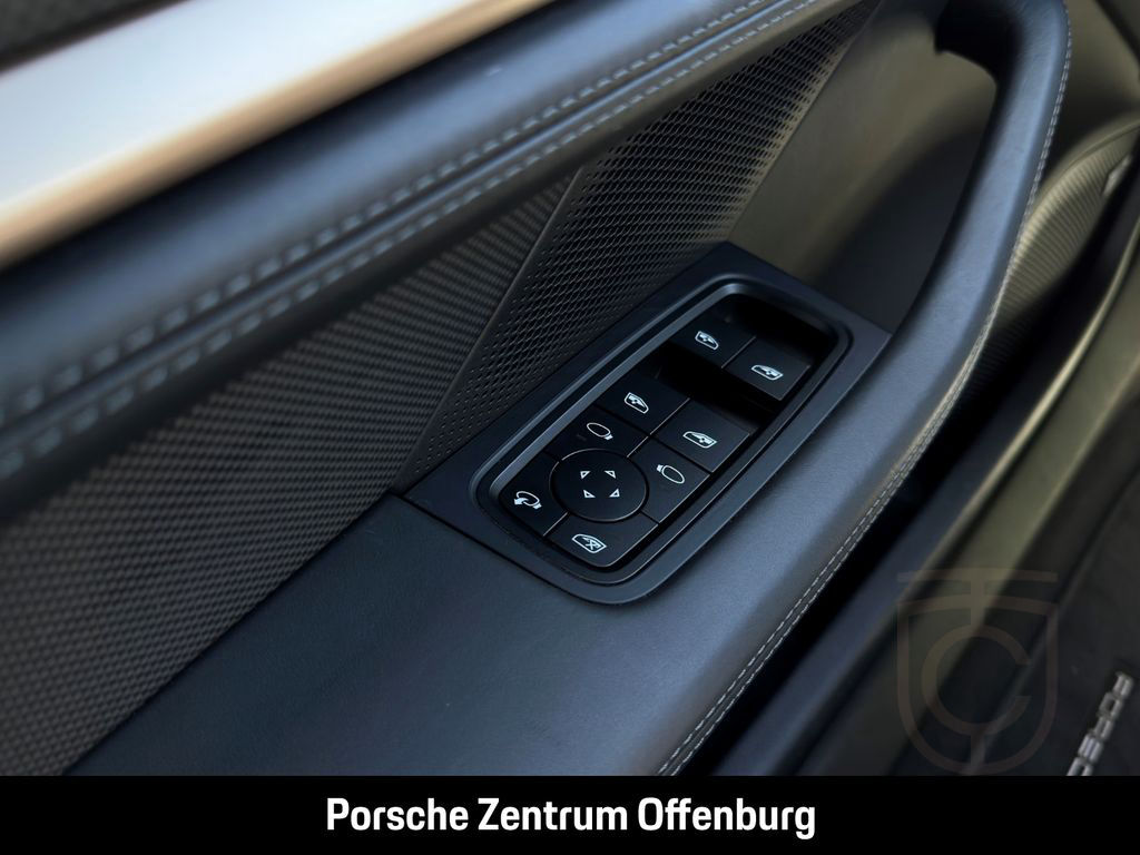 Porsche Taycan GTS Sport Turismo