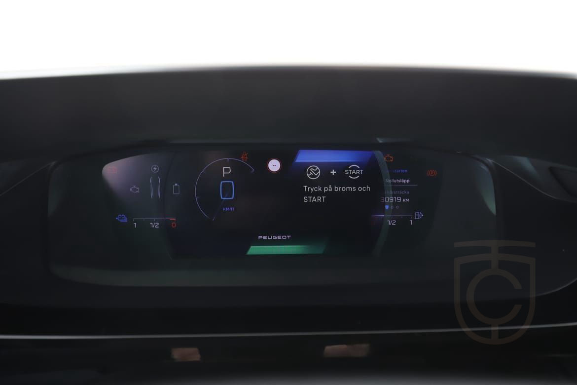 Peugeot 408 Plug-In Hybrid 225 EAT 166kW 2022