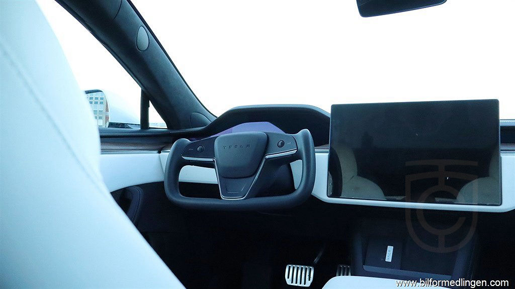Tesla Model S Dual Motor Long Range AWD Yoke, Pano