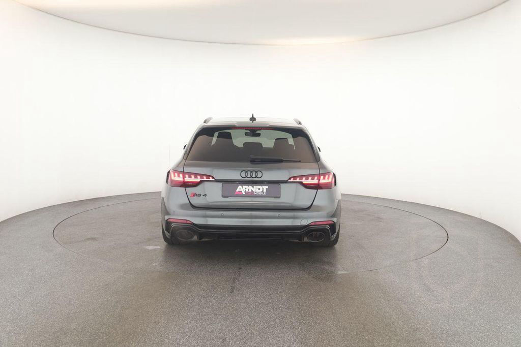 Audi RS4 Avant competition+ Matrix Pano Nav BangO Kam