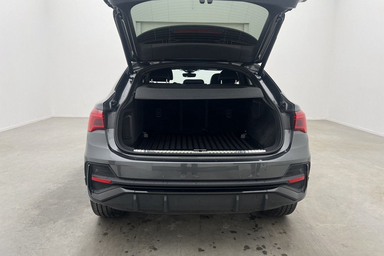 Audi Q3 Sportback 45 TFSI e S Line Cockpit