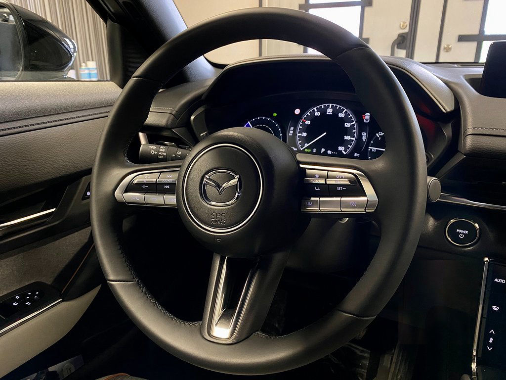 Mazda MX-30 e-SKYACTIV 143hk COSMO (DEMO)