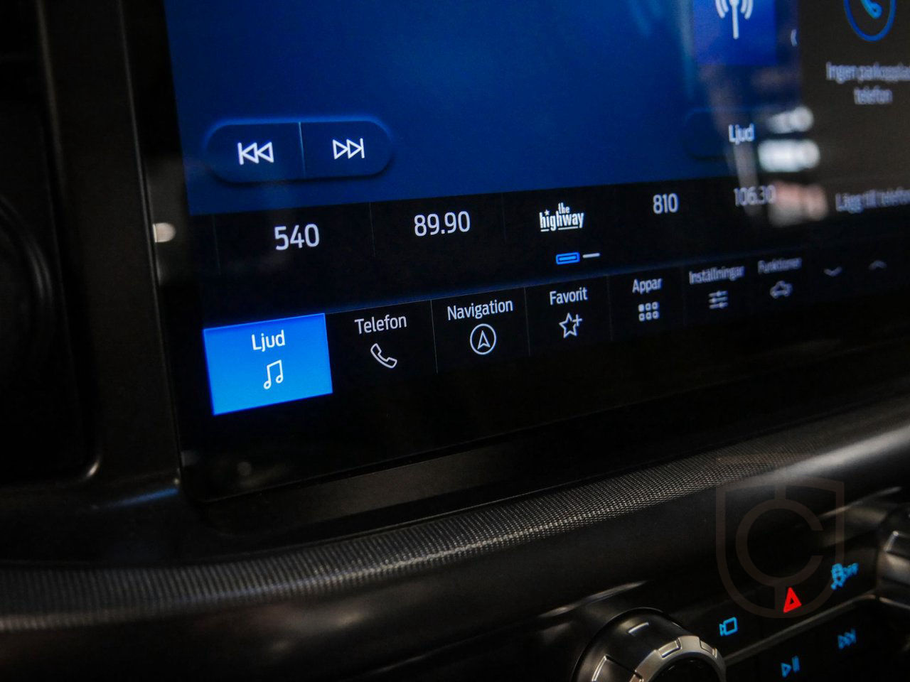 Ford F-150 Lariat BLACK APPERANCE V6 POWERBOOST HYBRID 772NM