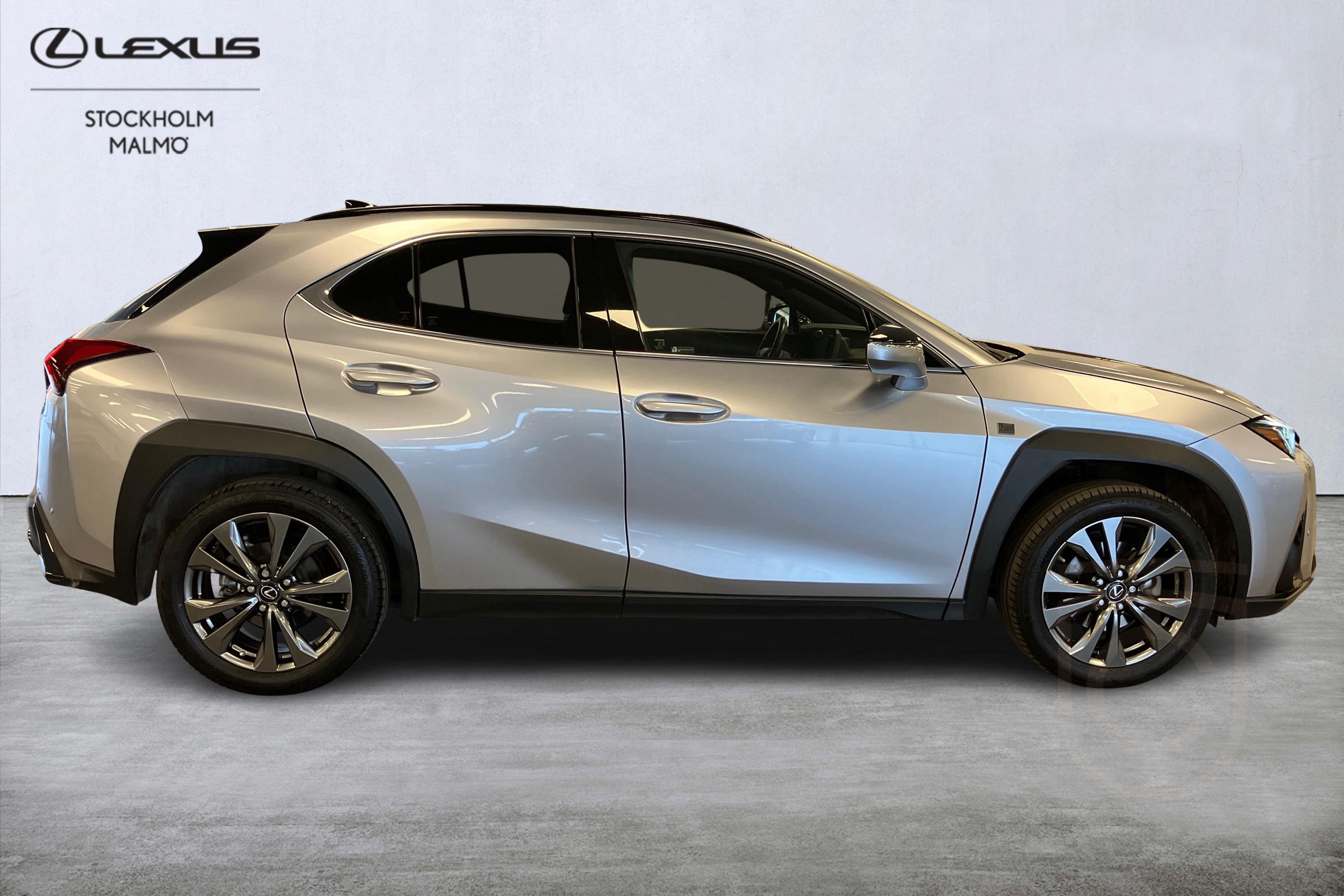 Lexus UX 250h E-Four