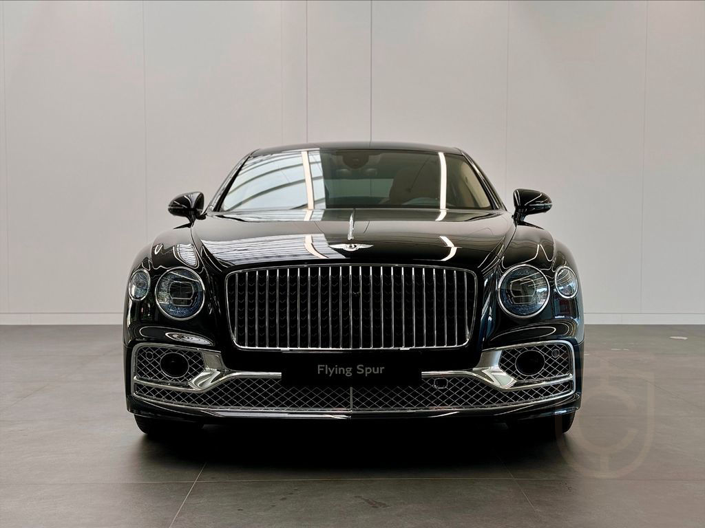 Bentley Flying Spur Azure V8