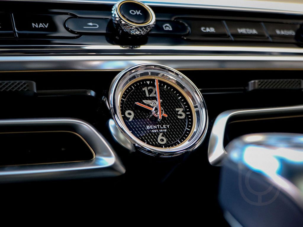 Bentley Flying Spur Speed V8 Hybrid