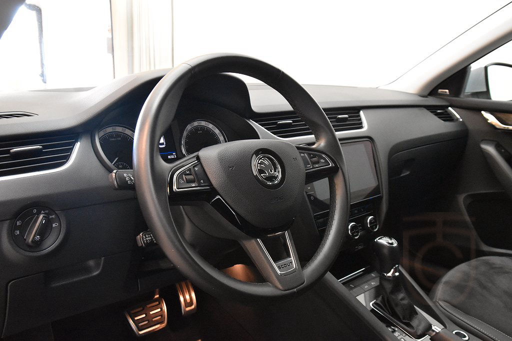 Skoda Octavia Scout 2.0 TDI 4x4 DSG Premium Nav Värmare Drag