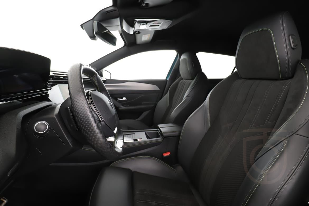 Peugeot 408 Plug-In Hybrid 225 EAT 166kW 2022