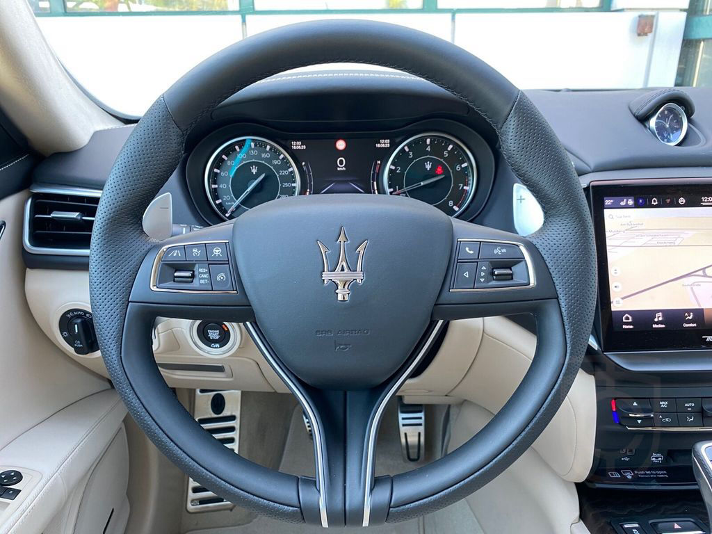 Maserati Ghibli GT Hybrid MY23 BLU NOBILE+SPORTPAKET+NAVI