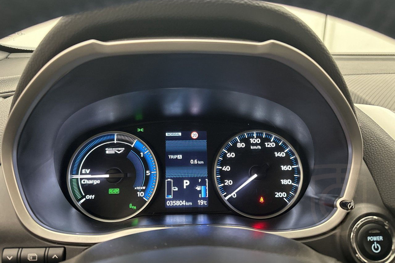 Mitsubishi Eclipse Cross Plug-In 4WD 360