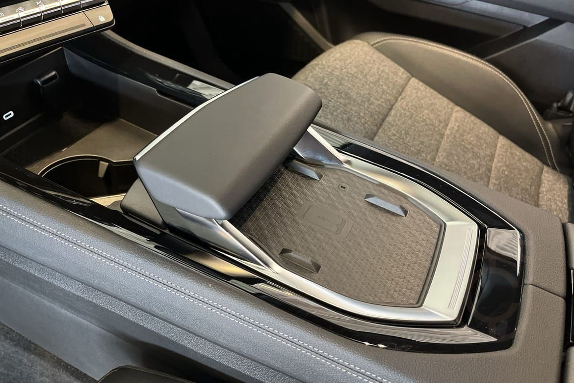 Renault Espace E-TECH 200 Techno A II