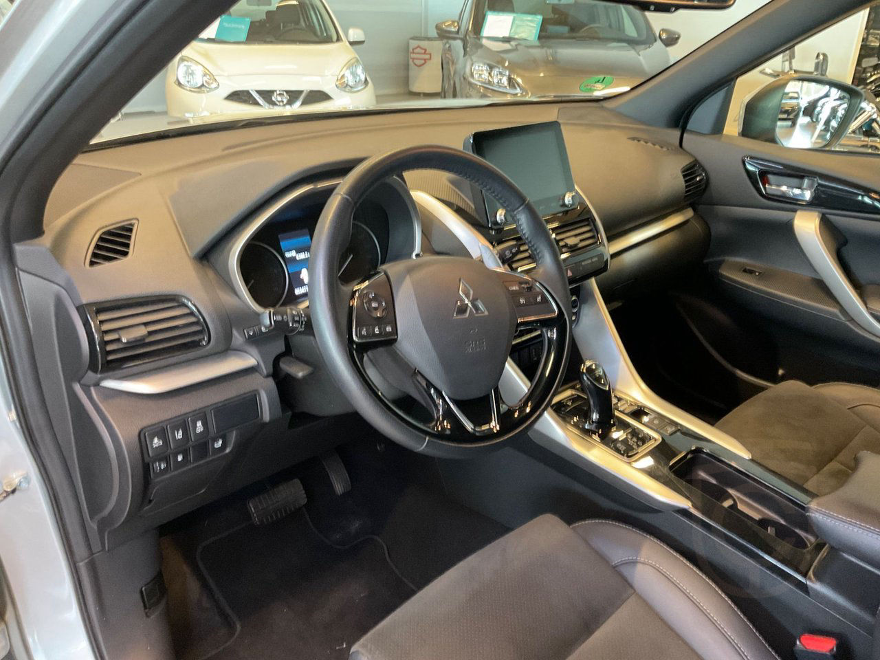 Mitsubishi Eclipse Cross Plug-In Hybrid 2.4 4WD CVT