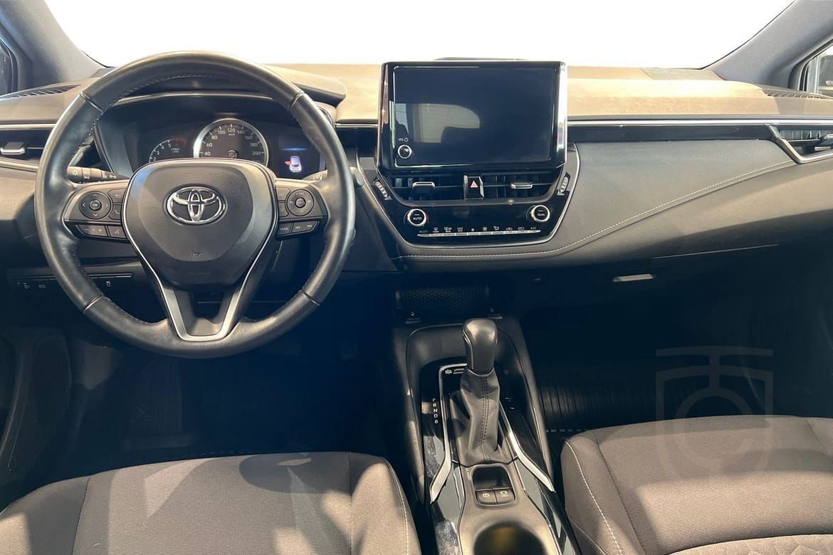Toyota Corolla Hybrid 1,8 5D Active Carplay