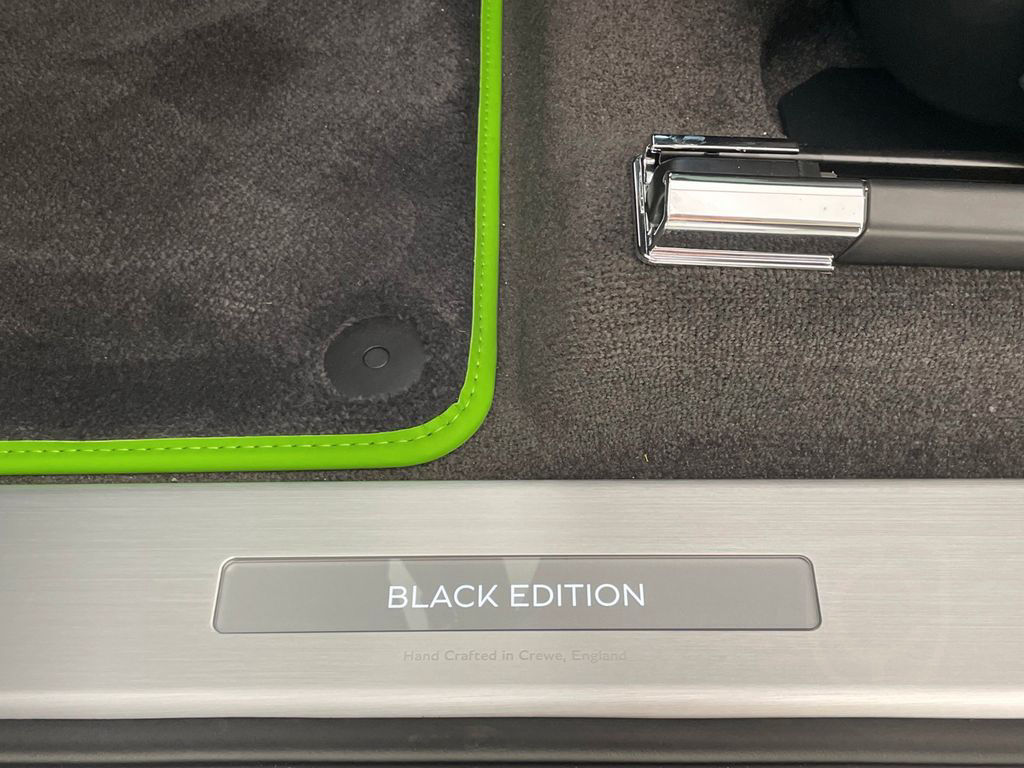 Bentley Bentayga V8 Black Edition - DemoCar