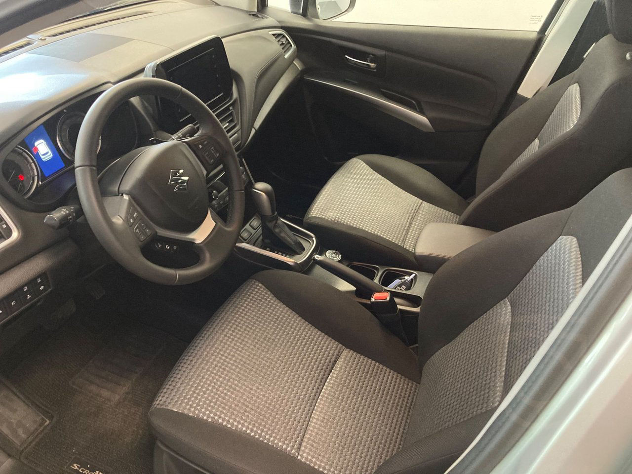 Suzuki S-Cross Hybrid AllGrip
