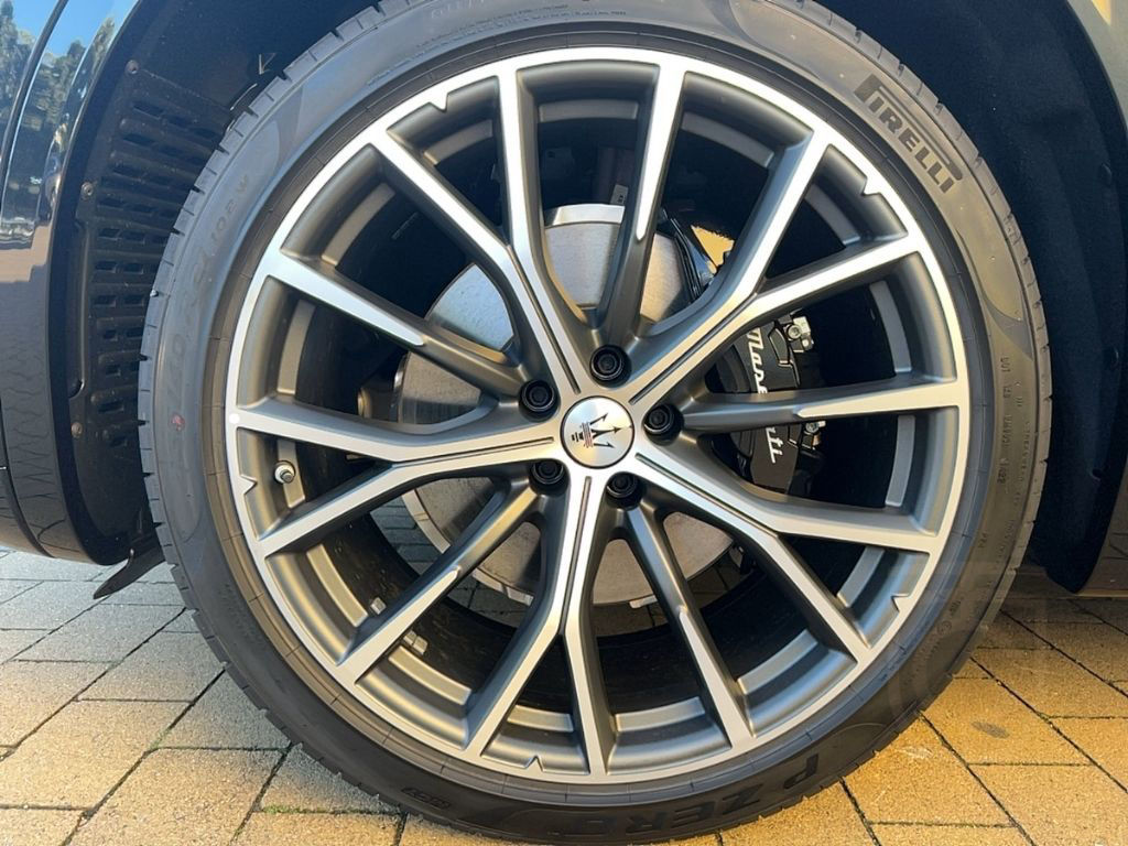 Maserati Grecale Modena MY24 MHEV Hybrid AWD