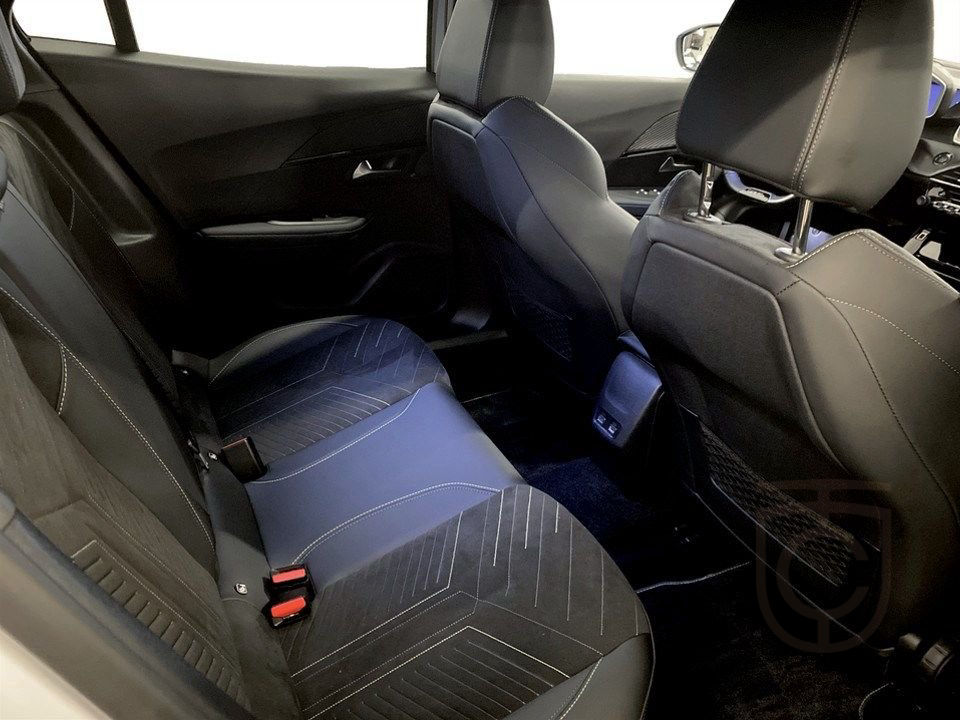 Peugeot 2008 GT 1.2 PT